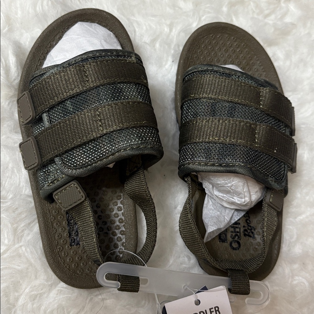NWT Osh Kosh B’Gosh Oliver-B Green Sandals Toddler Size 8